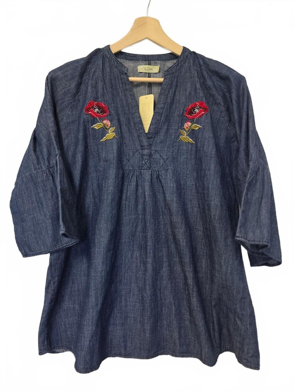 Womens Embroidered denim blouse top size 2XL blue red floral 3/4 sleeve NEW